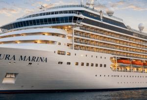 CRUISE SHIP